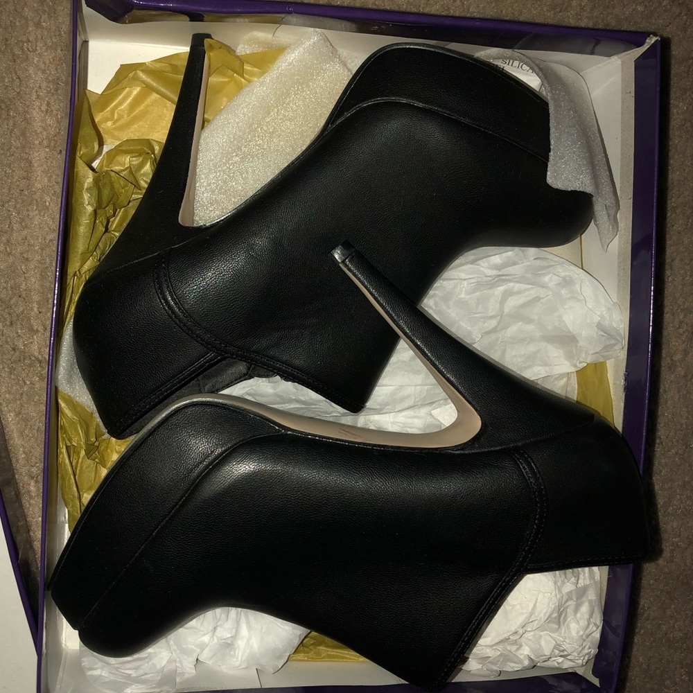 Madden Girl Jaceyy platform bootie